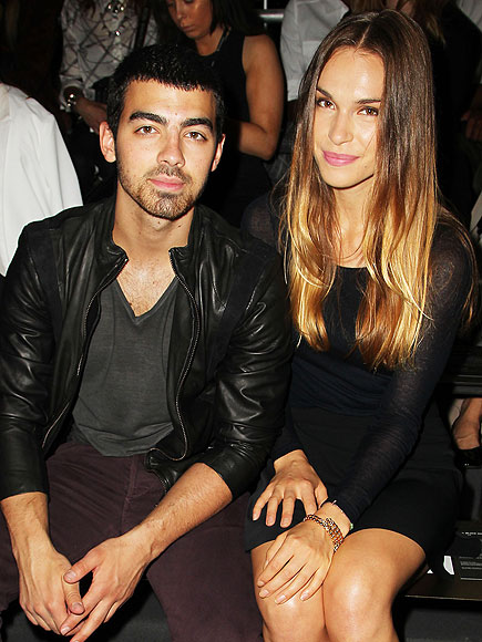 joe-jonas-435