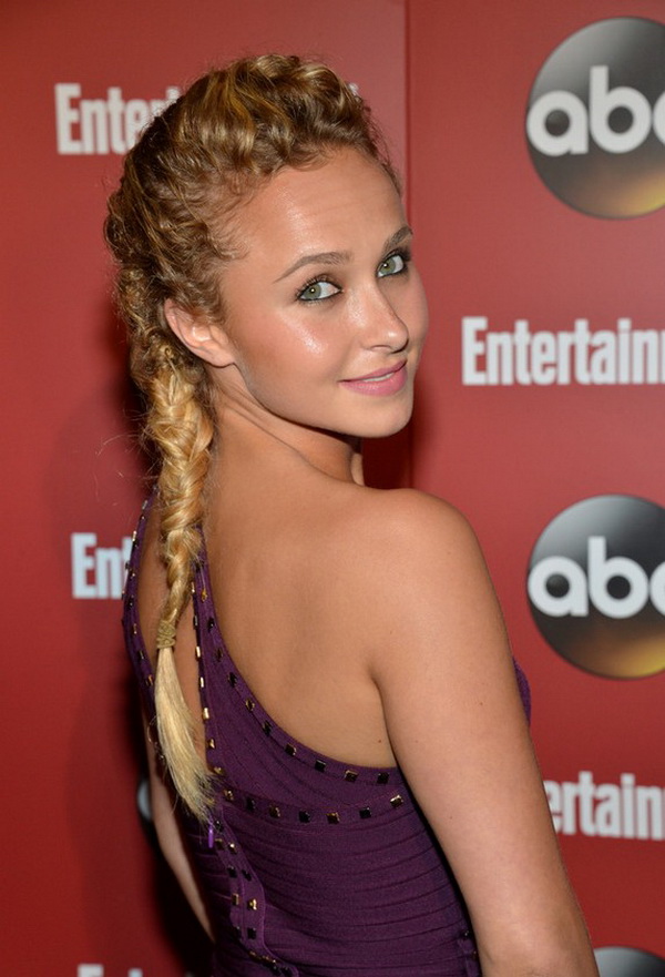 Hayden-Panettiere-Knotted-Fishtail-Braid