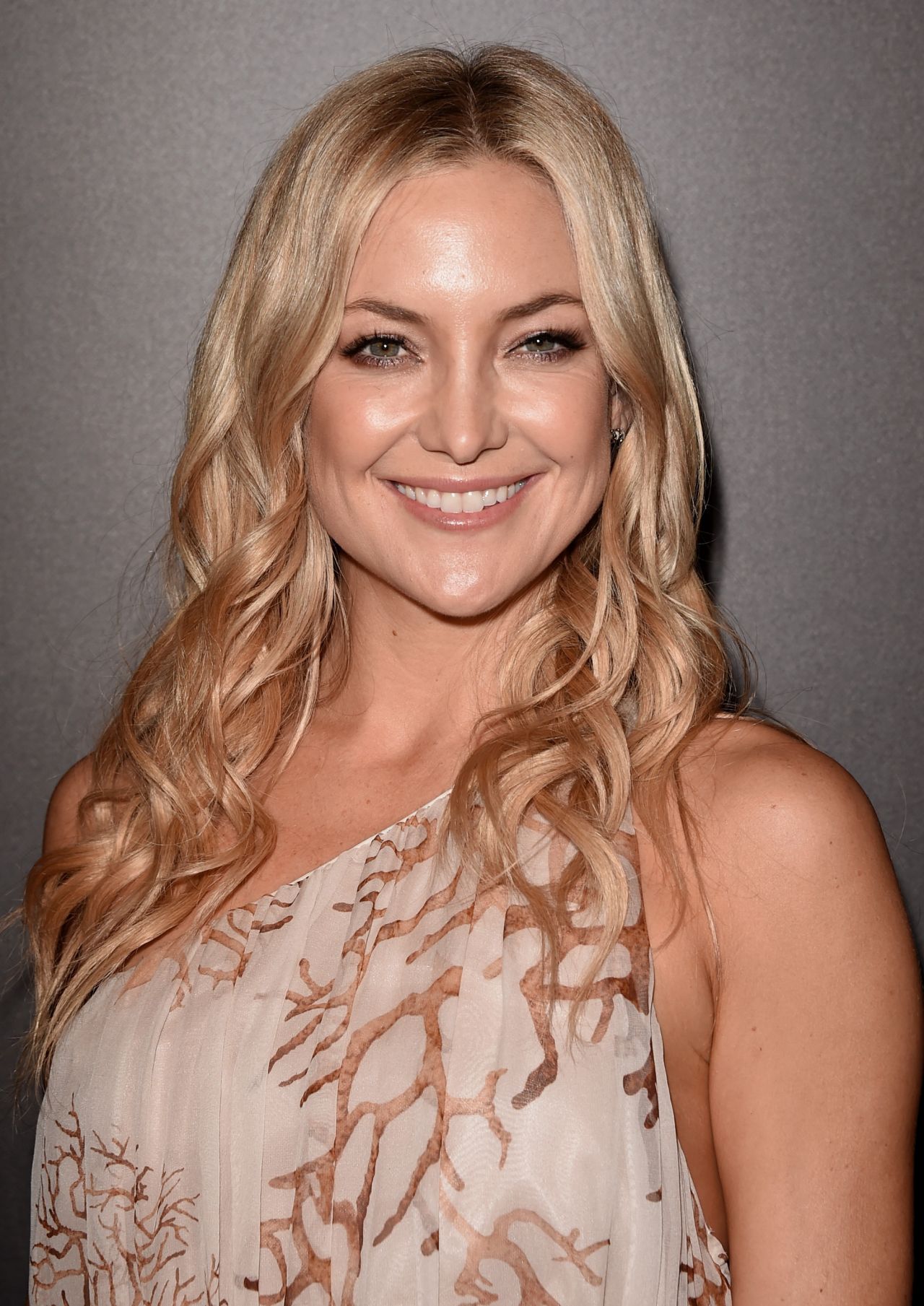 kate-hudson-2014-people-magazine-awards-in-beverly-hills_1